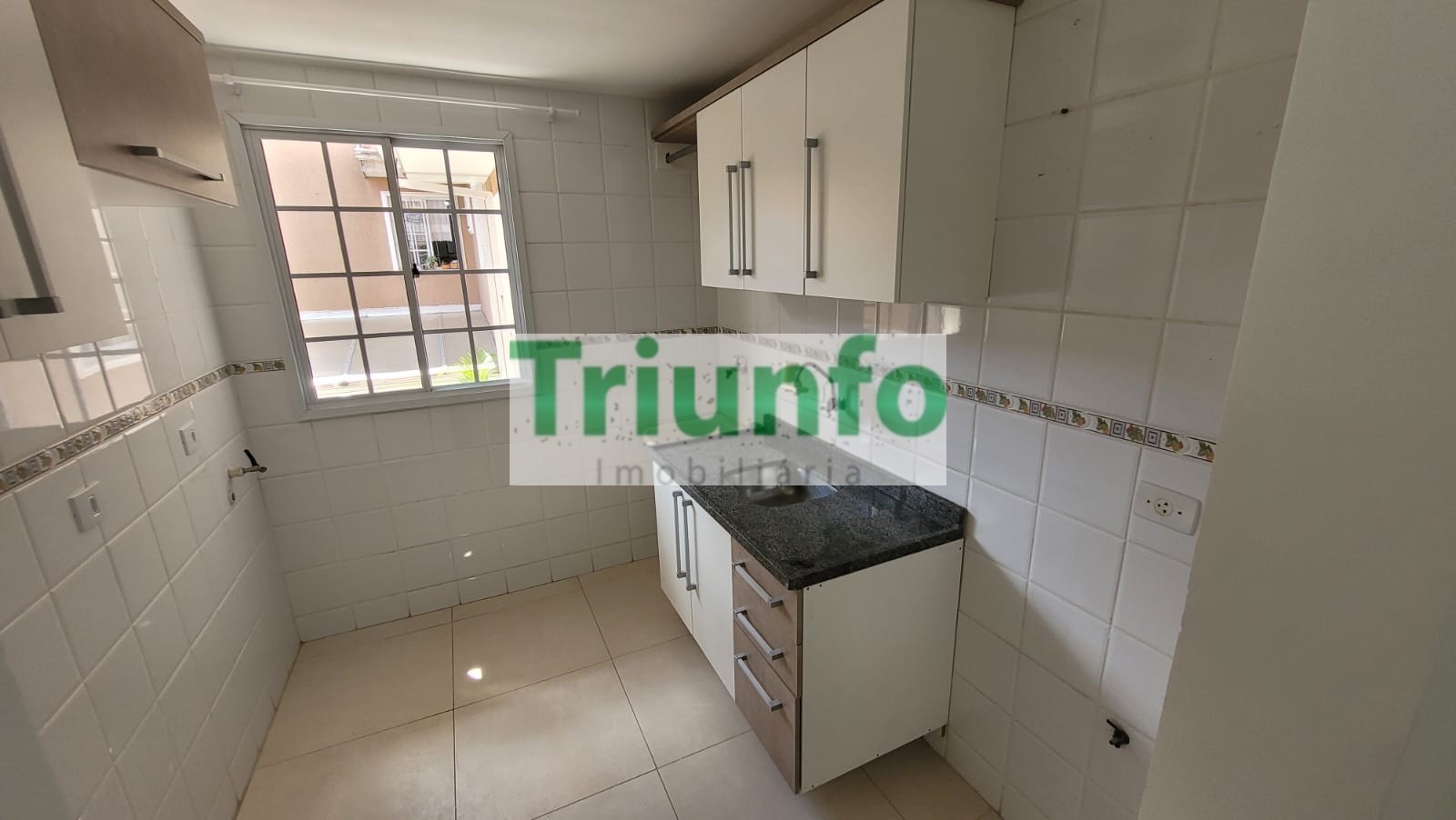 Apartamento para locacao no Sao Braz em Curitiba com 55m² por R$ 1.920,00