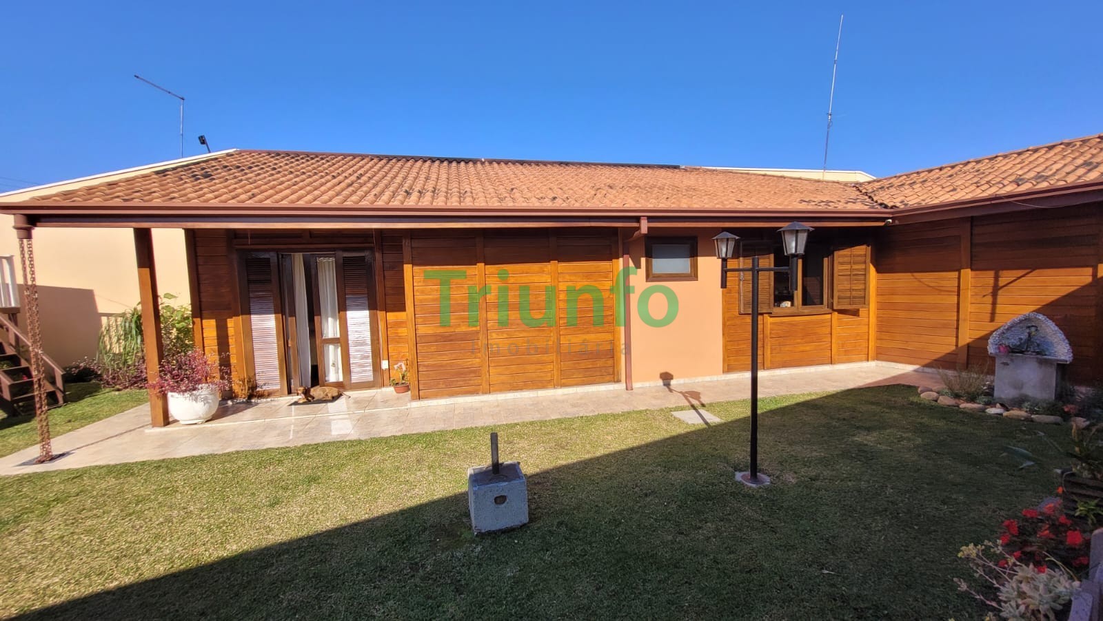 Casa para venda no Butiatuvinha em Curitiba com 670m² por R$ 1.470.000,00
