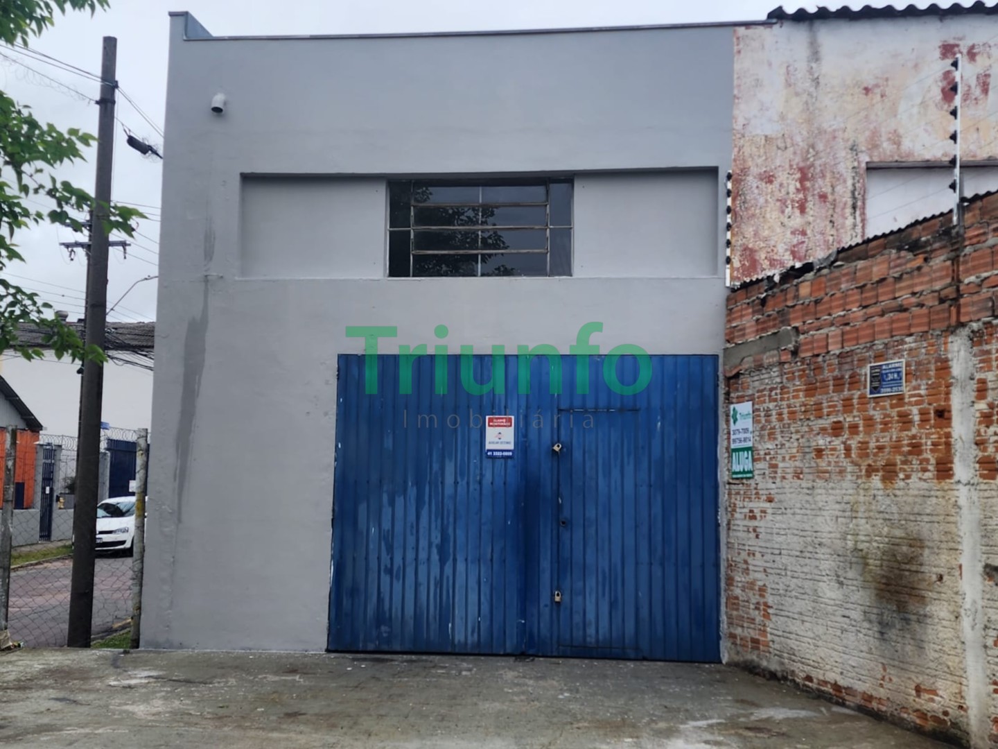 Barracão/galpão para locacao no Parolin em Curitiba com 0m² por R$ 3.000,00