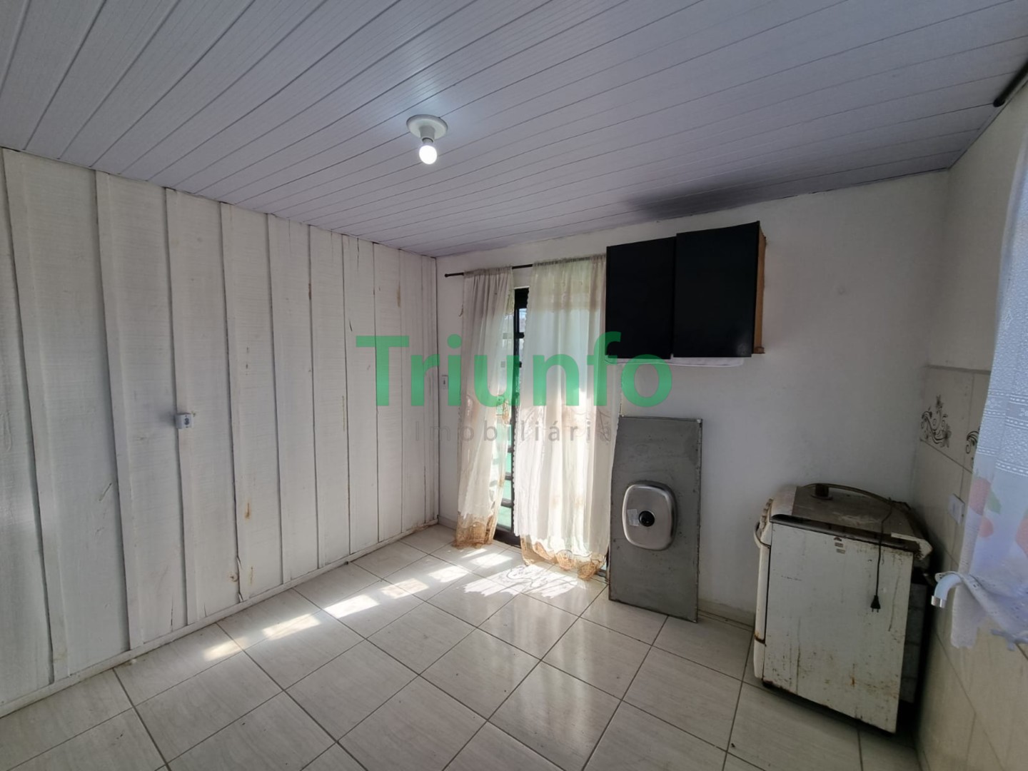Kitnet para locacao no Capao da Imbuia em Curitiba com 0m² por R$ 1.440,00
