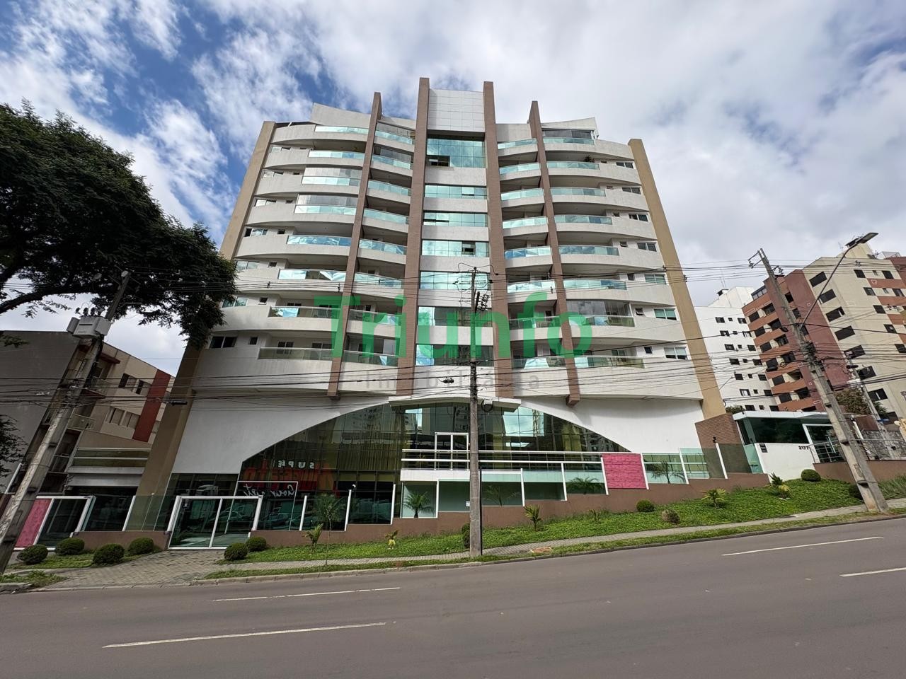 Apartamento para locacao no Bigorrilho em Curitiba com 0m² por R$ 3.312,50