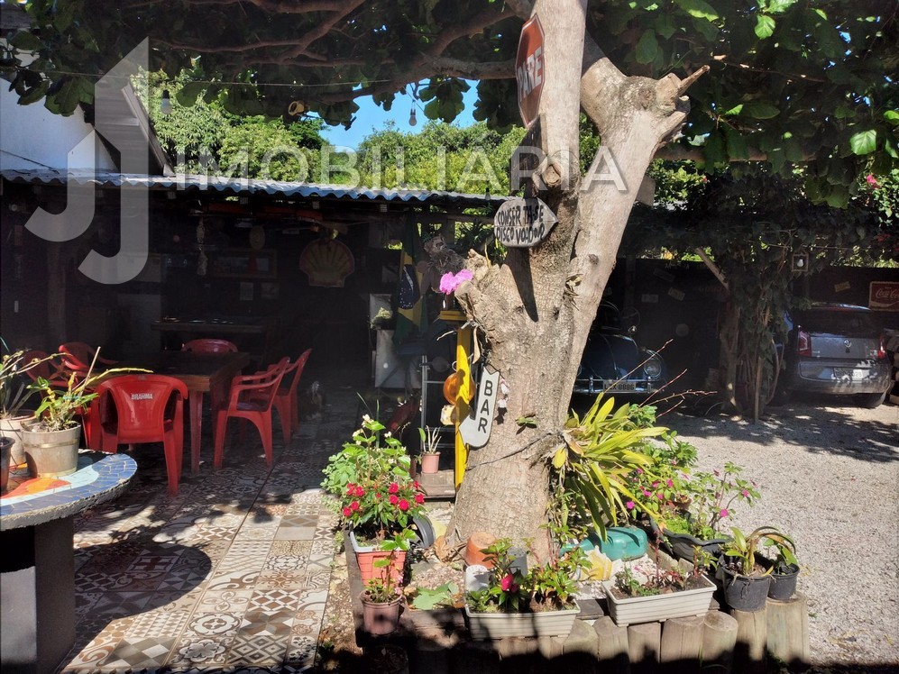 Casa Residencial para venda no Sao Joao do Rio Vermelho em Florianopolis com 392m² por R$ 550.000,00