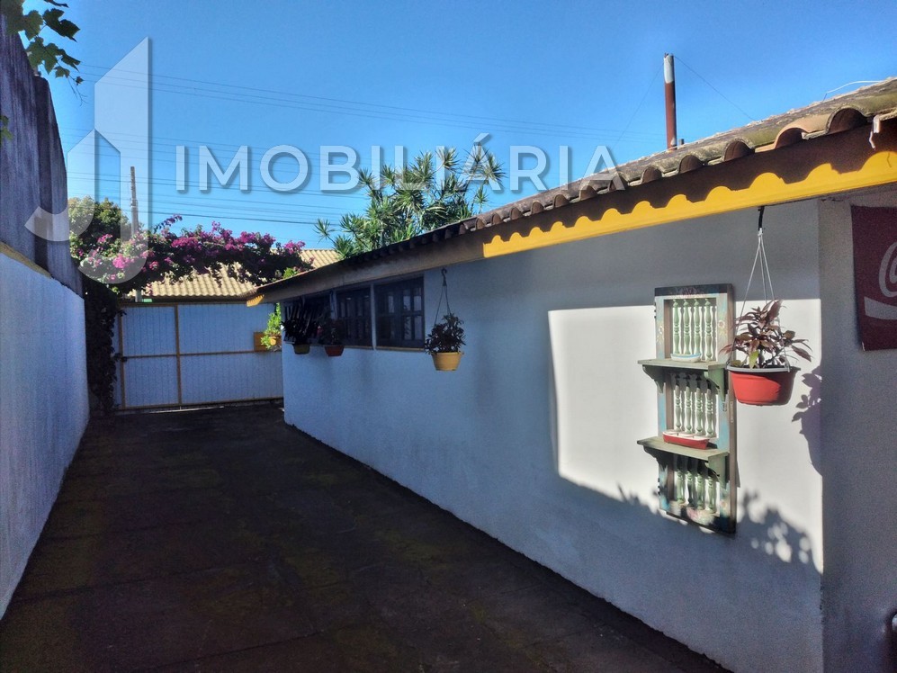Casa Residencial para venda no Sao Joao do Rio Vermelho em Florianopolis com 392m² por R$ 550.000,00