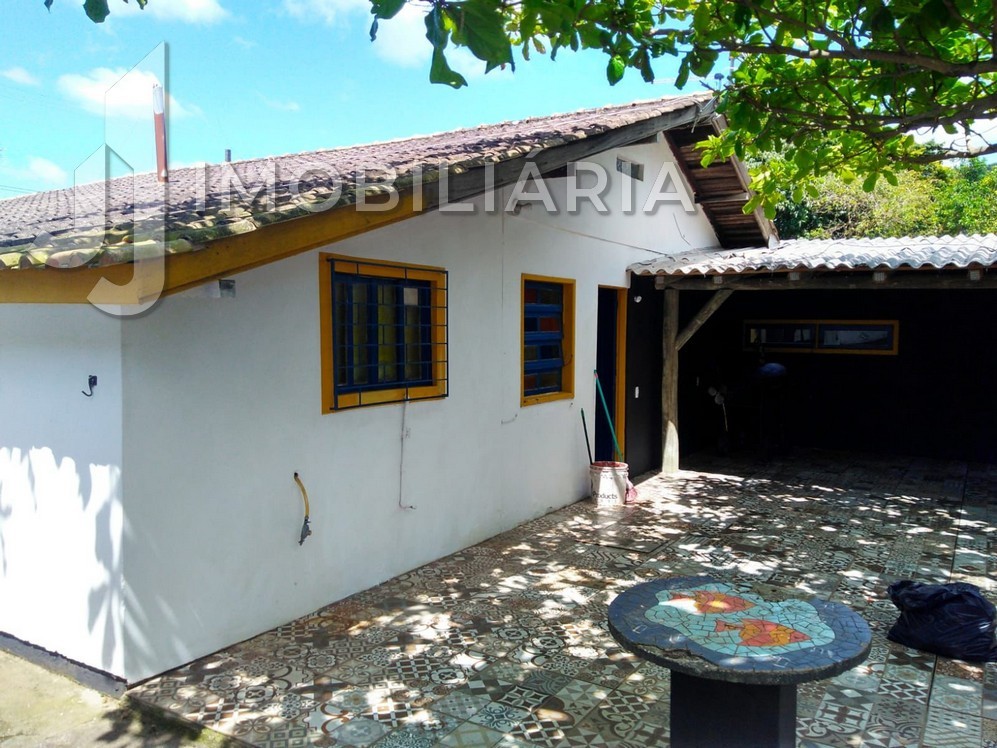 Casa Residencial para venda no Sao Joao do Rio Vermelho em Florianopolis com 392m² por R$ 550.000,00