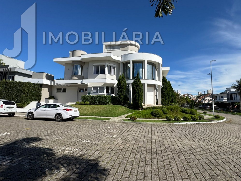 Casa Residencial para venda no Jurere Internacional em Florianopolis com 613m² por R$ 7.500.000,00
