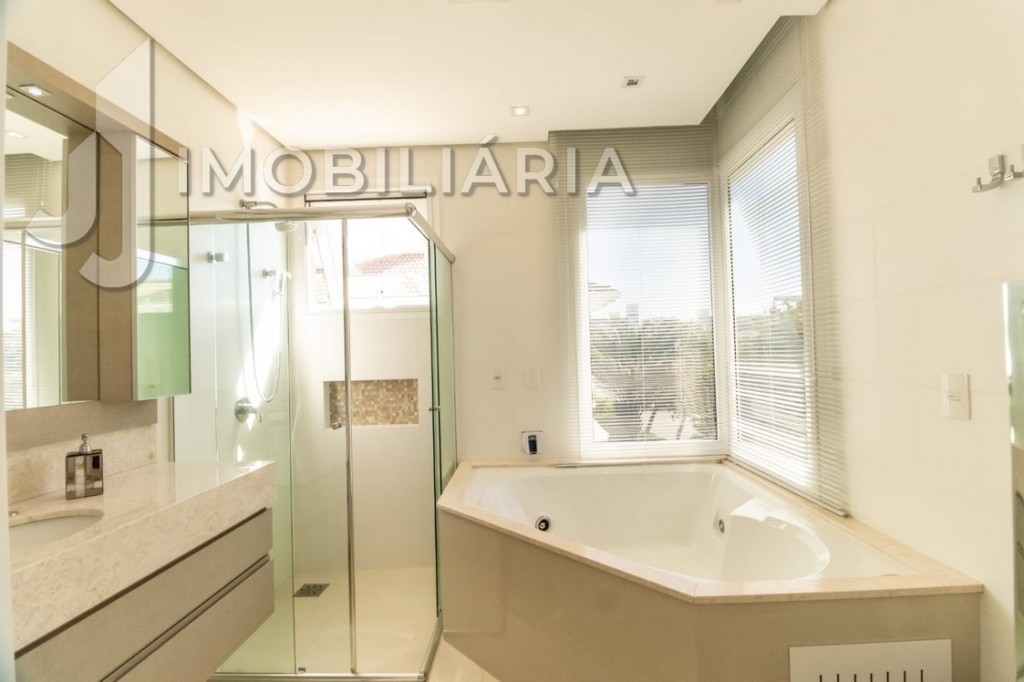 Casa Residencial para venda no Jurere Internacional em Florianopolis com 613m² por R$ 7.500.000,00