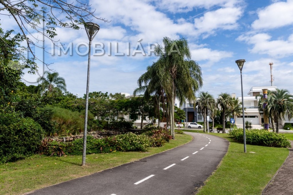 Casa Residencial para venda no Jurere Internacional em Florianopolis com 613m² por R$ 7.500.000,00