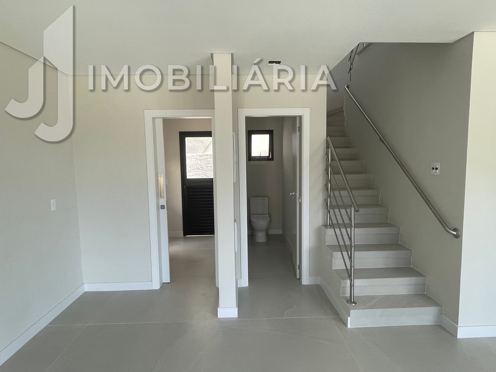 Casa Residencial para venda no Cachoeira do Bom Jesus em Florianopolis com 247,42m² por R$ 1.865.000,00
