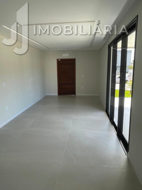 Casa Residencial para venda no Cachoeira do Bom Jesus em Florianopolis com 247,42m² por R$ 1.865.000,00