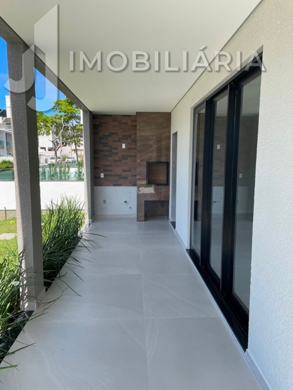Casa Residencial para venda no Cachoeira do Bom Jesus em Florianopolis com 247,42m² por R$ 1.865.000,00