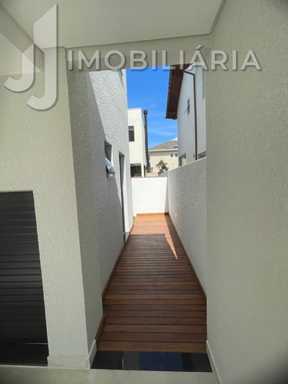 Casa Residencial para venda no Cachoeira do Bom Jesus em Florianopolis com 247,42m² por R$ 1.865.000,00