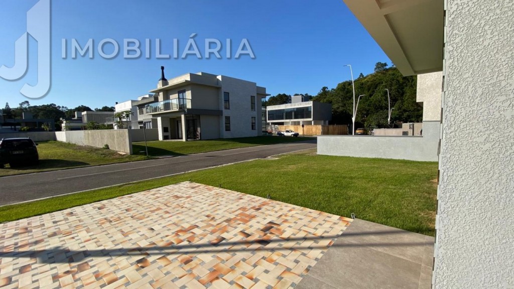 Casa Residencial para venda no Sao Joao do Rio Vermelho em Florianopolis com 420m² por R$ 1.910.000,00