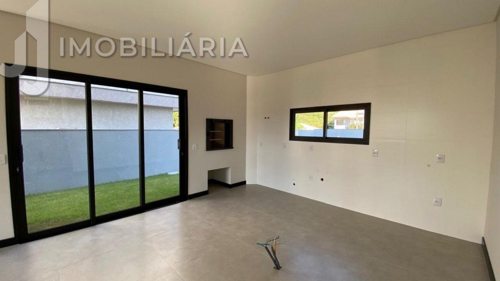 Casa Residencial para venda no Sao Joao do Rio Vermelho em Florianopolis com 420m² por R$ 1.910.000,00