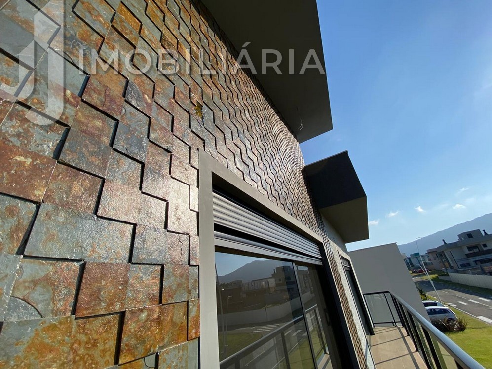 Casa Residencial para venda no Sao Joao do Rio Vermelho em Florianopolis com 420m² por R$ 1.910.000,00