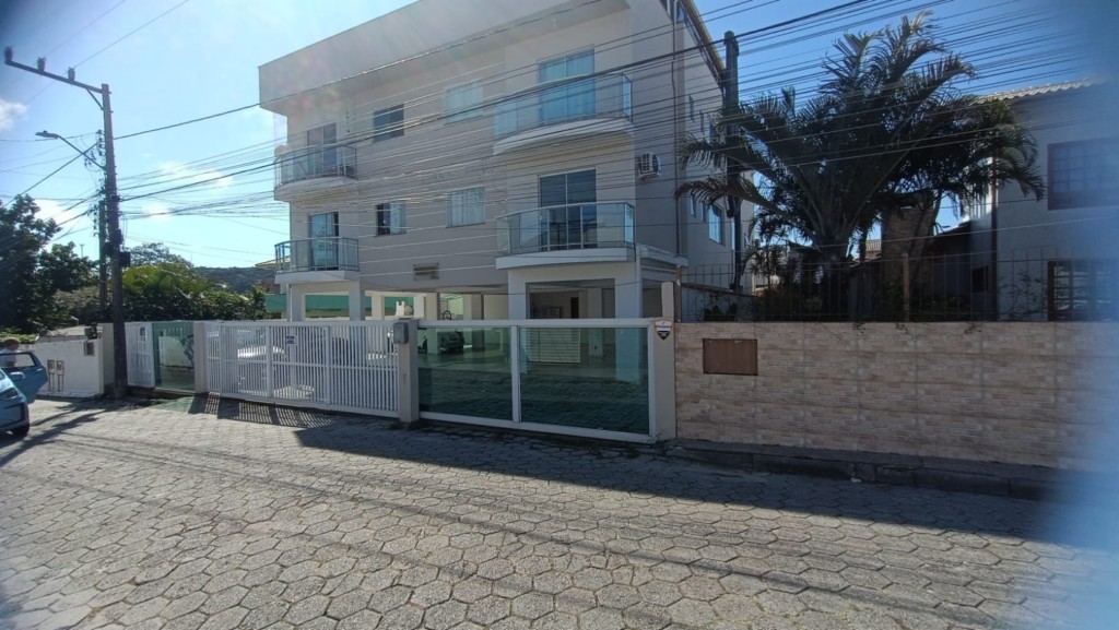 Apartamento para venda no Ingleses do Rio Vermelho em Florianopolis com 77m² por R$ 360.000,00