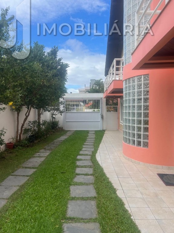 Casa Residencial para venda no Ingleses do Rio Vermelho em Florianopolis com 600m² por R$ 2.950.000,00