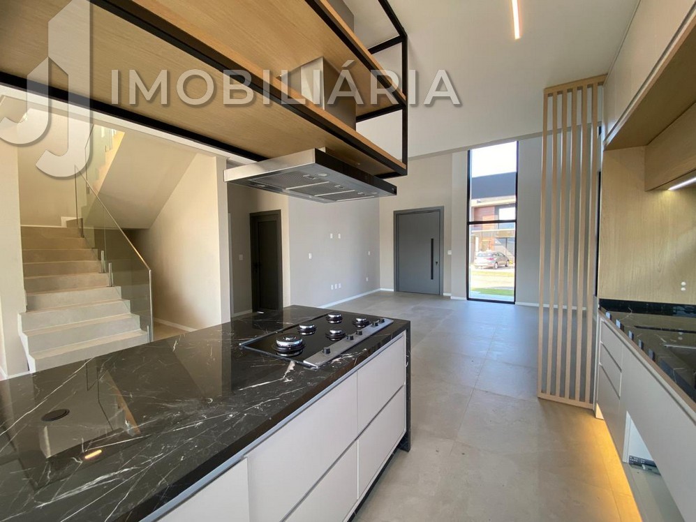Casa Residencial para venda no Sao Joao do Rio Vermelho em Florianopolis com 423m² por R$ 2.600.000,00