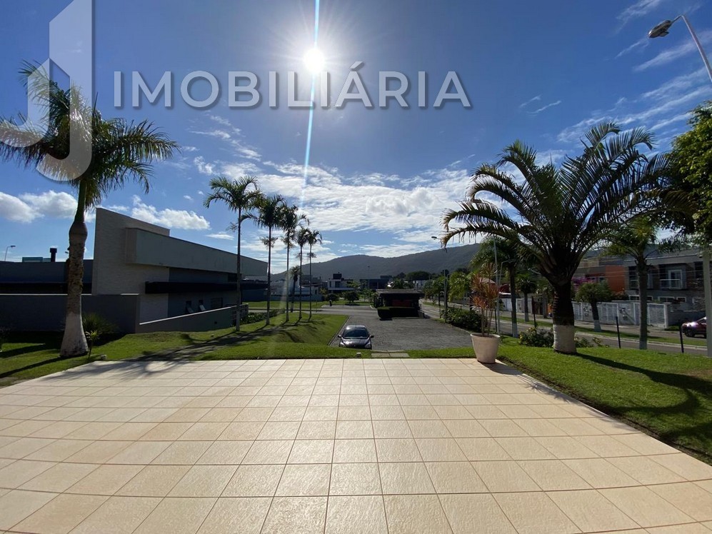 Casa Residencial para venda no Sao Joao do Rio Vermelho em Florianopolis com 423m² por R$ 2.600.000,00