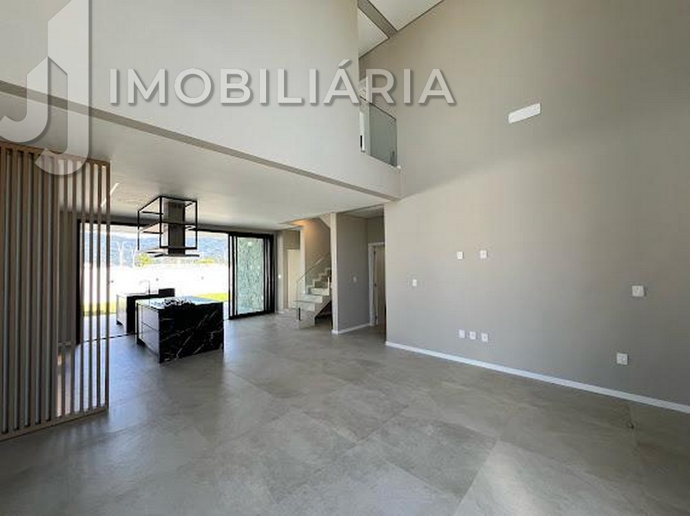Casa Residencial para venda no Sao Joao do Rio Vermelho em Florianopolis com 423m² por R$ 2.490.000,00