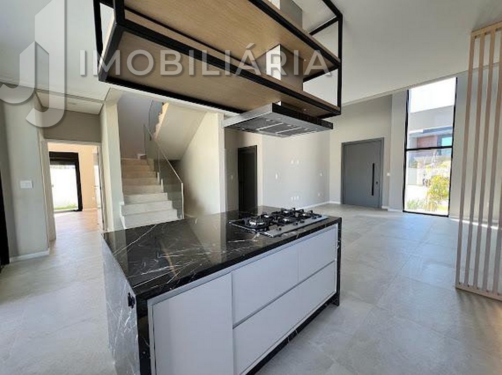 Casa Residencial para venda no Sao Joao do Rio Vermelho em Florianopolis com 423m² por R$ 2.490.000,00