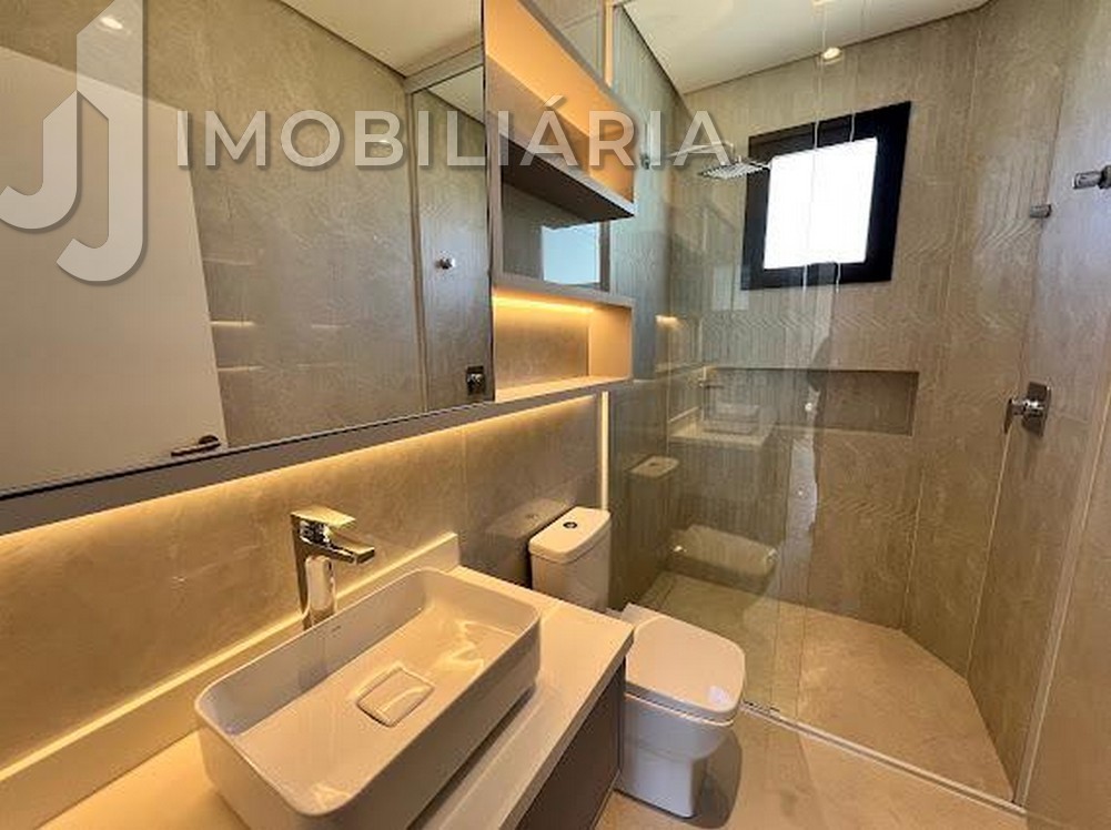 Casa Residencial para venda no Sao Joao do Rio Vermelho em Florianopolis com 423m² por R$ 2.490.000,00