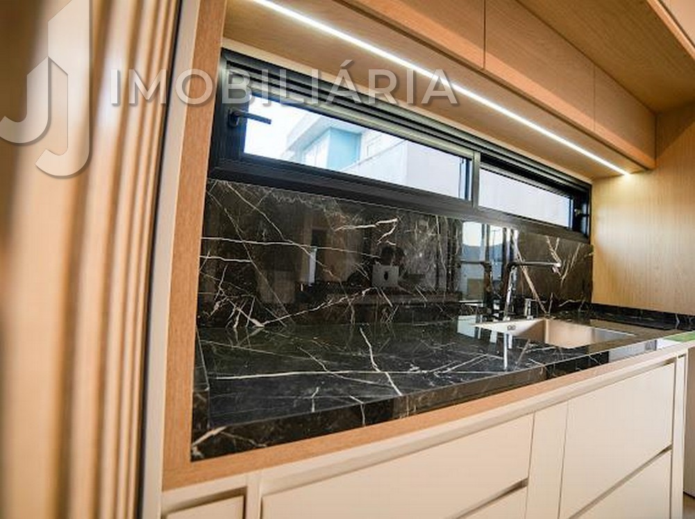 Casa Residencial para venda no Sao Joao do Rio Vermelho em Florianopolis com 423m² por R$ 2.490.000,00