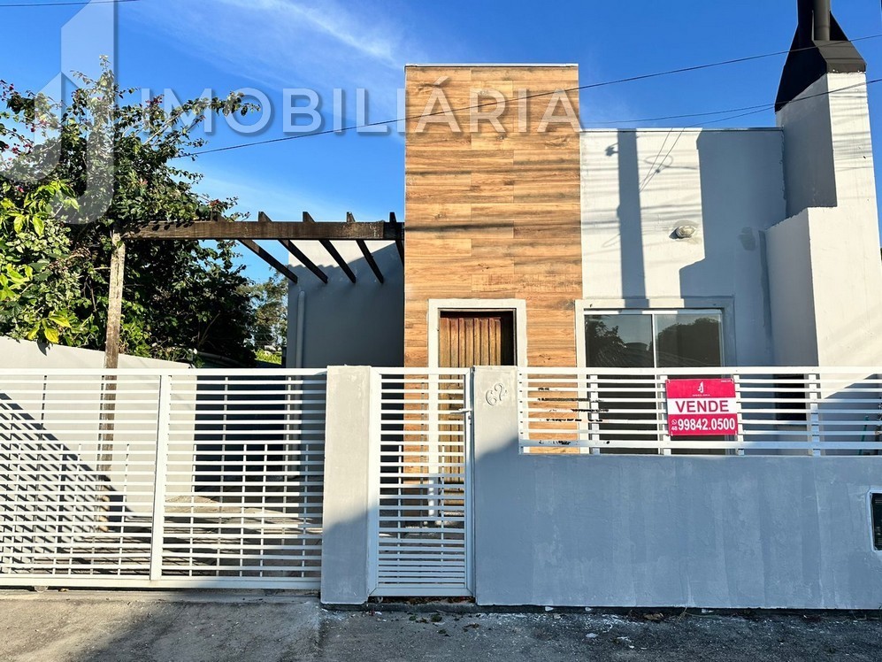 Casa Residencial para venda no Sao Joao do Rio Vermelho em Florianopolis com 430m² por R$ 580.000,00