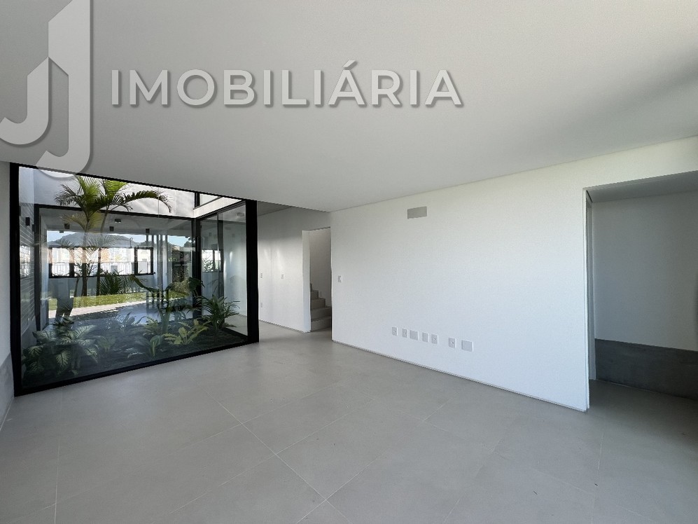 Casa Residencial para venda no Ingleses do Rio Vermelho em Florianopolis com 250m² por R$ 1.950.000,00