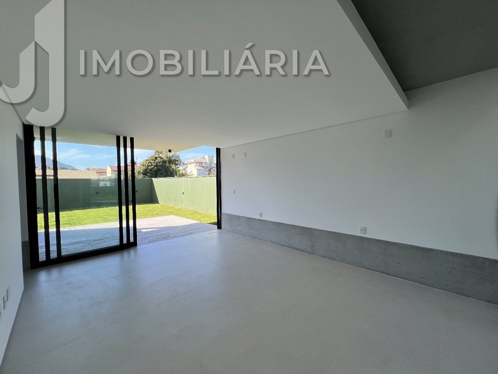 Casa Residencial para venda no Ingleses do Rio Vermelho em Florianopolis com 250m² por R$ 1.950.000,00