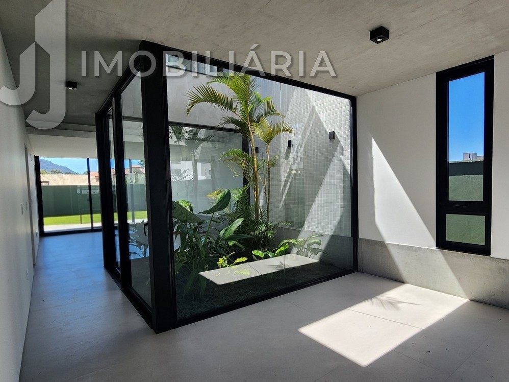 Casa Residencial para venda no Ingleses do Rio Vermelho em Florianopolis com 250m² por R$ 1.950.000,00