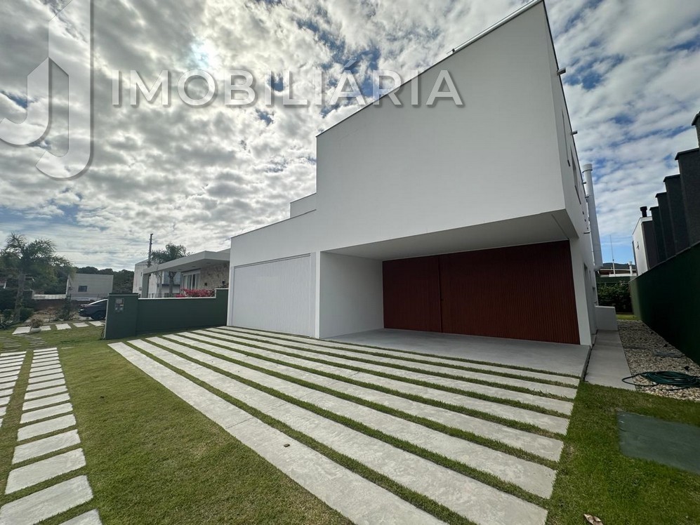 Casa Residencial para venda no Sao Joao do Rio Vermelho em Florianopolis com 513m² por R$ 3.100.000,00