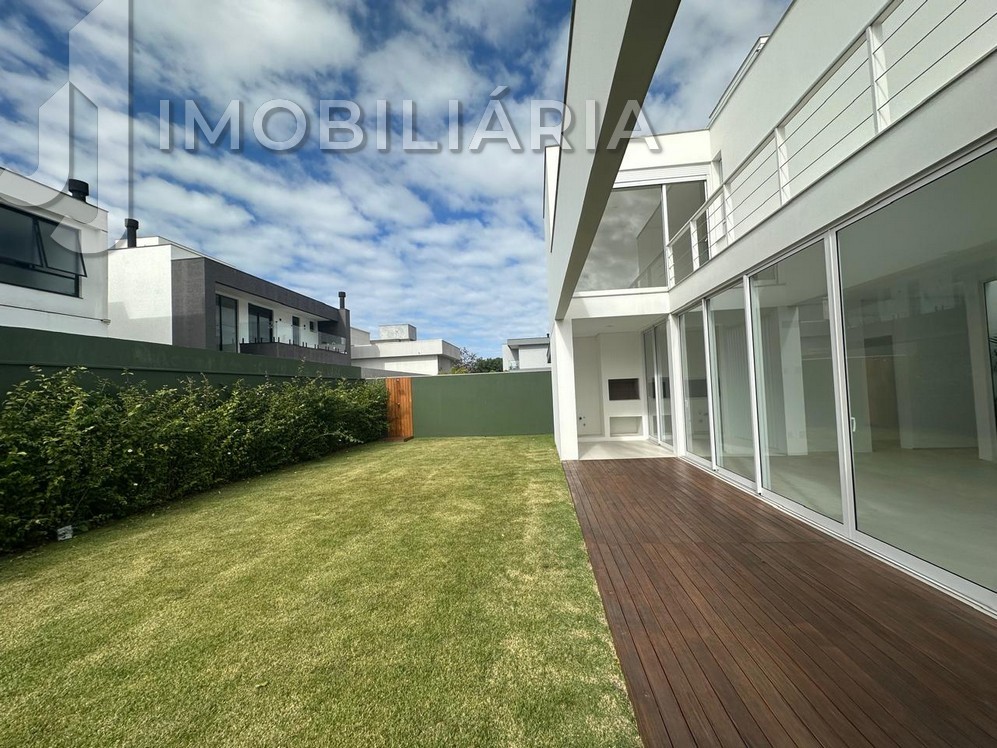 Casa Residencial para venda no Sao Joao do Rio Vermelho em Florianopolis com 513m² por R$ 3.100.000,00