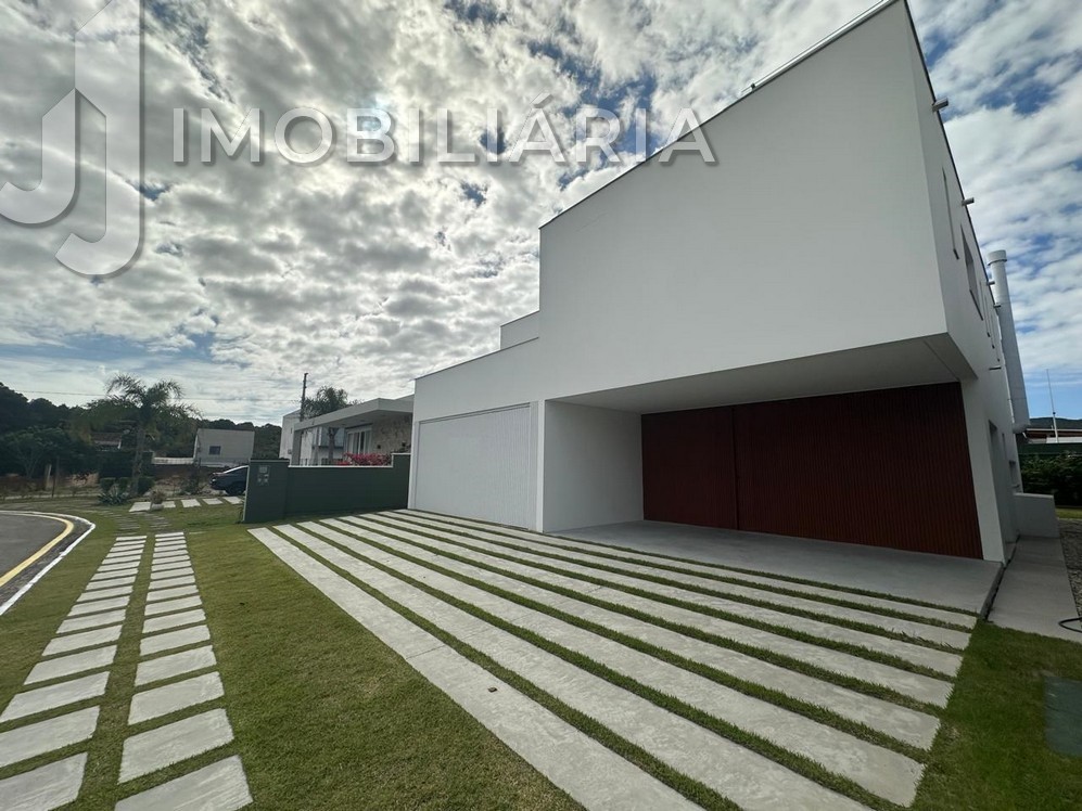 Casa Residencial para venda no Sao Joao do Rio Vermelho em Florianopolis com 513m² por R$ 3.100.000,00