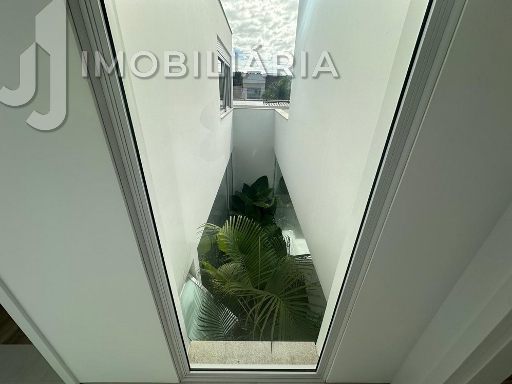 Casa Residencial para venda no Sao Joao do Rio Vermelho em Florianopolis com 513m² por R$ 3.100.000,00
