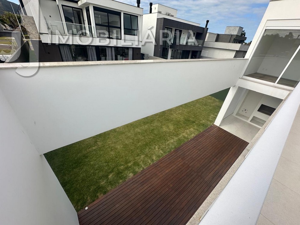 Casa Residencial para venda no Sao Joao do Rio Vermelho em Florianopolis com 513m² por R$ 3.100.000,00