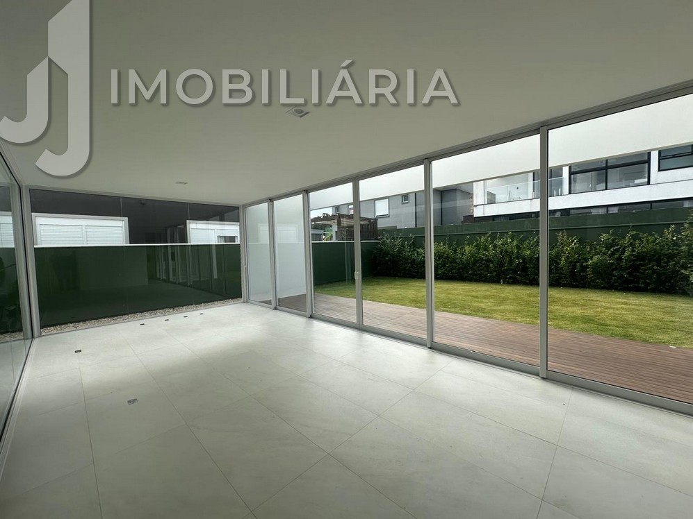 Casa Residencial para venda no Sao Joao do Rio Vermelho em Florianopolis com 513m² por R$ 3.100.000,00