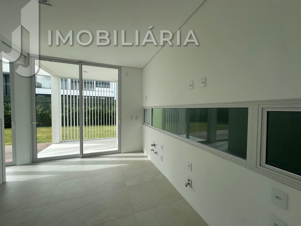Casa Residencial para venda no Sao Joao do Rio Vermelho em Florianopolis com 513m² por R$ 3.100.000,00