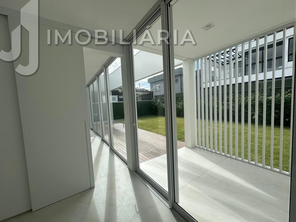 Casa Residencial para venda no Sao Joao do Rio Vermelho em Florianopolis com 513m² por R$ 3.100.000,00