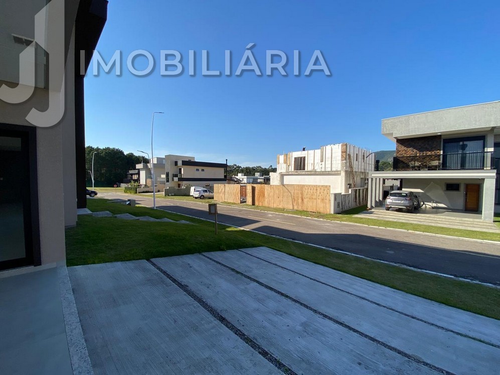 Casa Residencial para venda no Sao Joao do Rio Vermelho em Florianopolis com 420m² por R$ 1.750.000,00