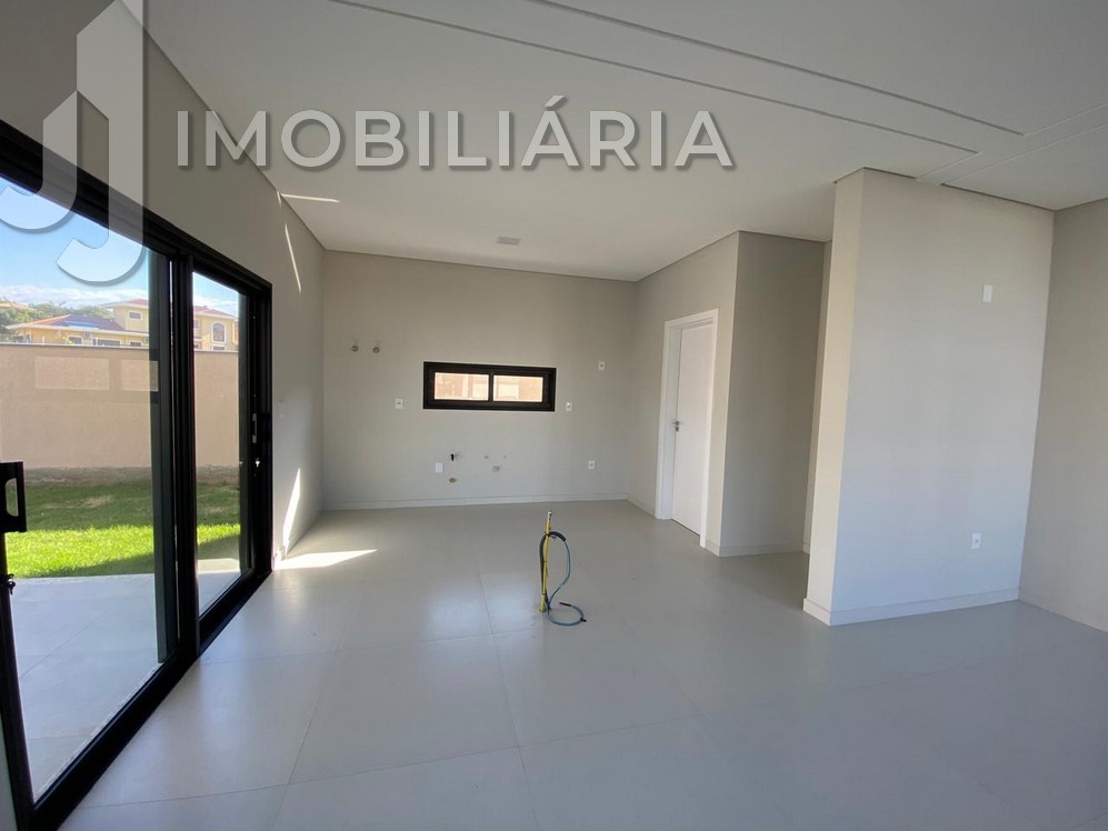 Casa Residencial para venda no Sao Joao do Rio Vermelho em Florianopolis com 420m² por R$ 1.750.000,00