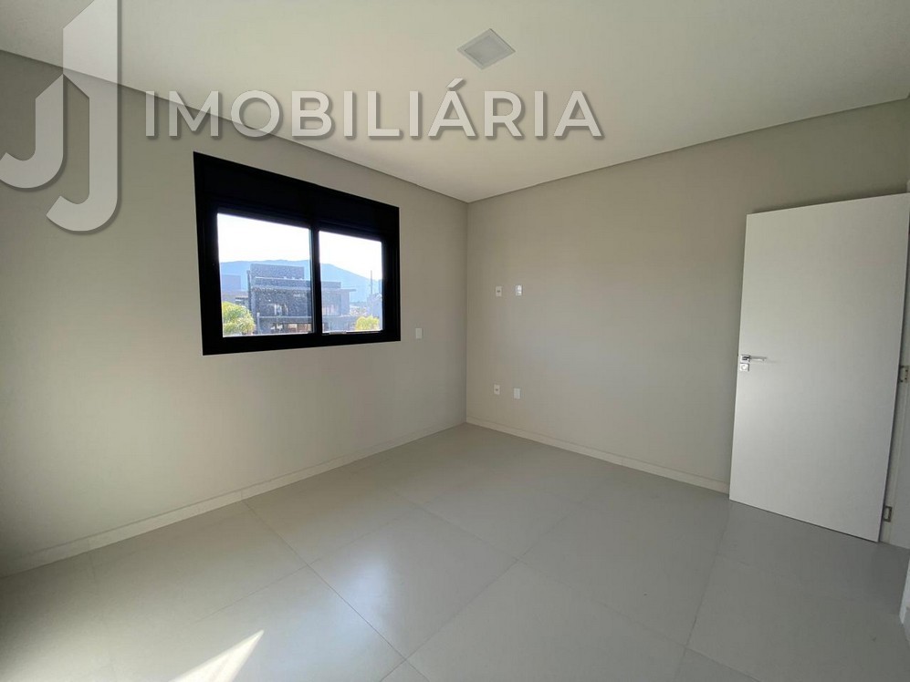 Casa Residencial para venda no Sao Joao do Rio Vermelho em Florianopolis com 420m² por R$ 1.750.000,00
