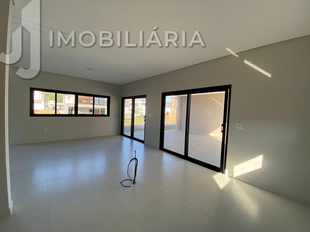 Casa Residencial para venda no Sao Joao do Rio Vermelho em Florianopolis com 420m² por R$ 1.750.000,00