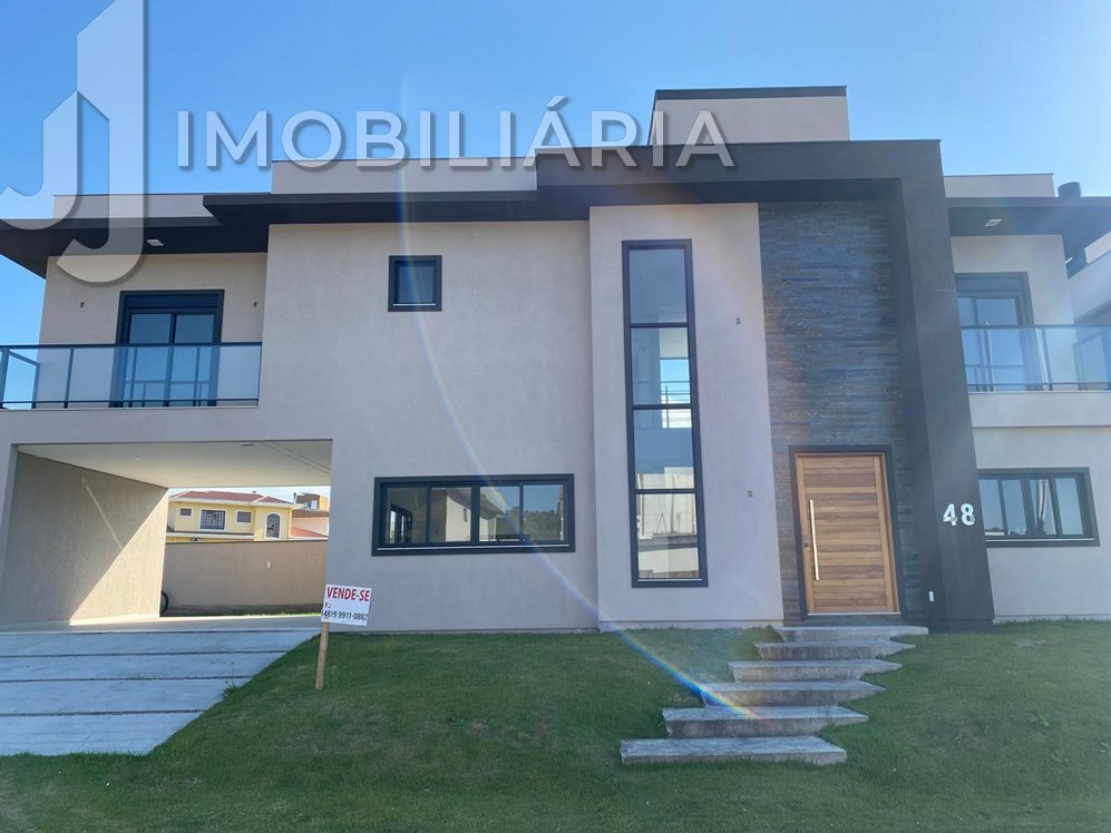 Casa Residencial para venda no Sao Joao do Rio Vermelho em Florianopolis com 420m² por R$ 1.750.000,00