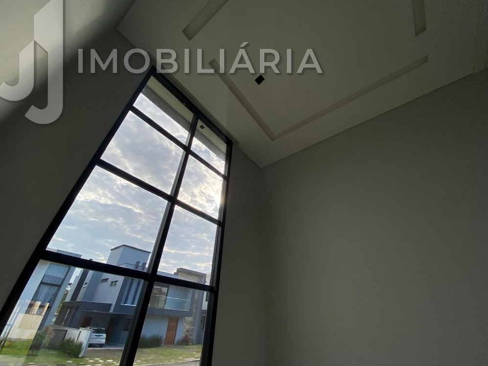 Casa Residencial para venda no Sao Joao do Rio Vermelho em Florianopolis com 375m² por R$ 1.580.000,00
