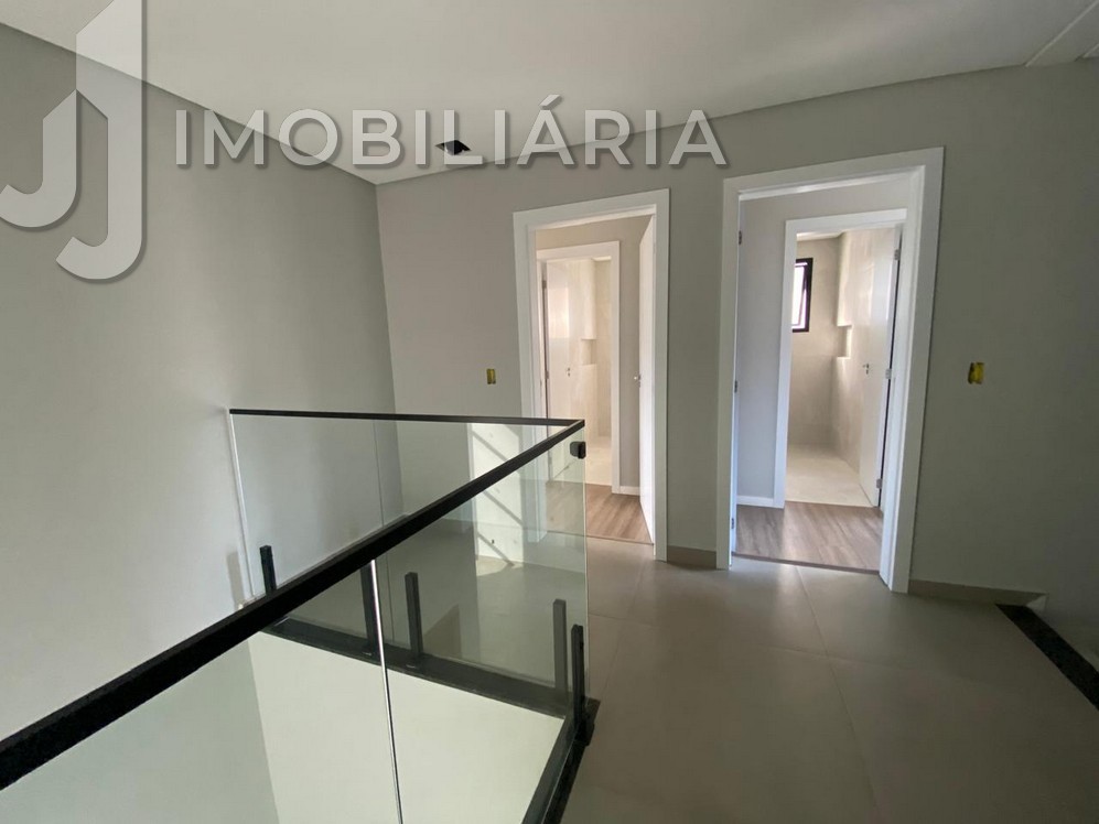 Casa Residencial para venda no Sao Joao do Rio Vermelho em Florianopolis com 375m² por R$ 1.580.000,00