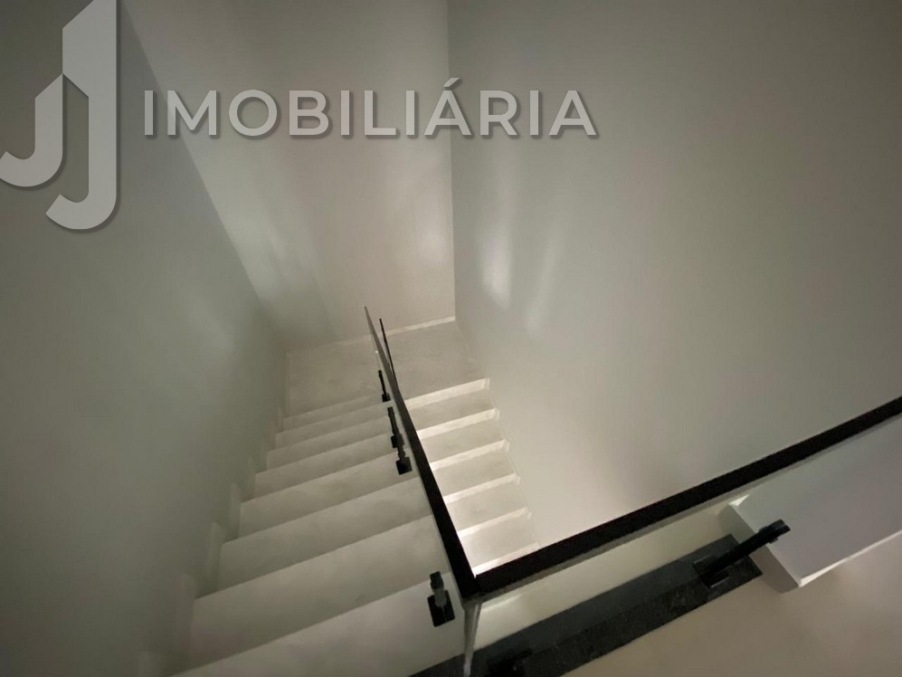 Casa Residencial para venda no Sao Joao do Rio Vermelho em Florianopolis com 375m² por R$ 1.580.000,00