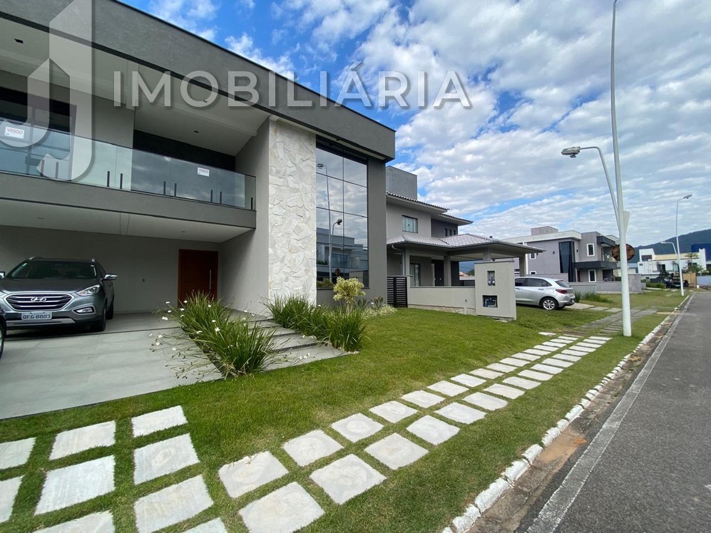 Casa Residencial para venda no Sao Joao do Rio Vermelho em Florianopolis com 375m² por R$ 1.580.000,00