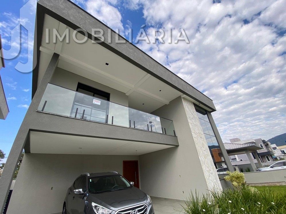 Casa Residencial para venda no Sao Joao do Rio Vermelho em Florianopolis com 375m² por R$ 1.580.000,00