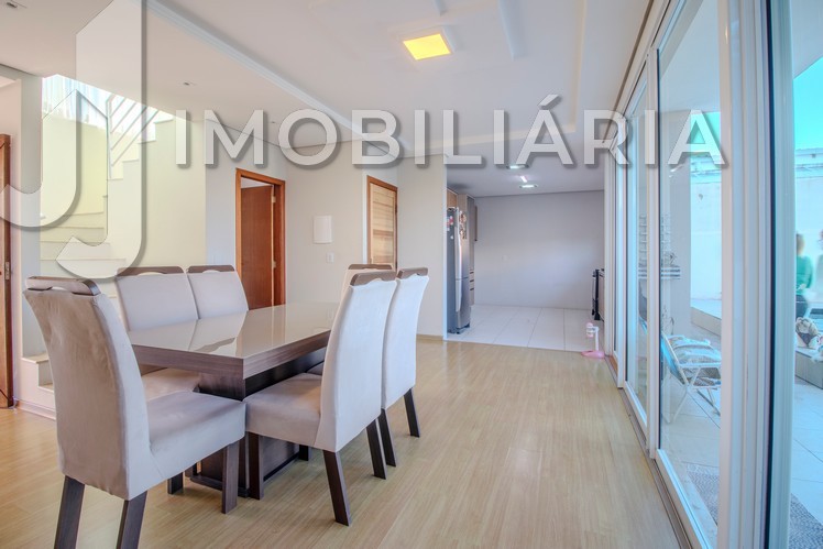 Casa Residencial para venda no Sao Joao do Rio Vermelho em Florianopolis com 450m² por R$ 1.600.000,00