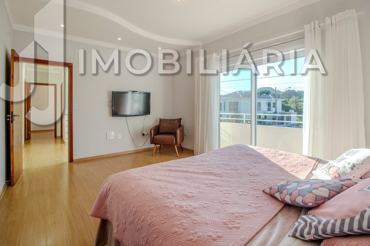 Casa Residencial para venda no Sao Joao do Rio Vermelho em Florianopolis com 450m² por R$ 1.600.000,00